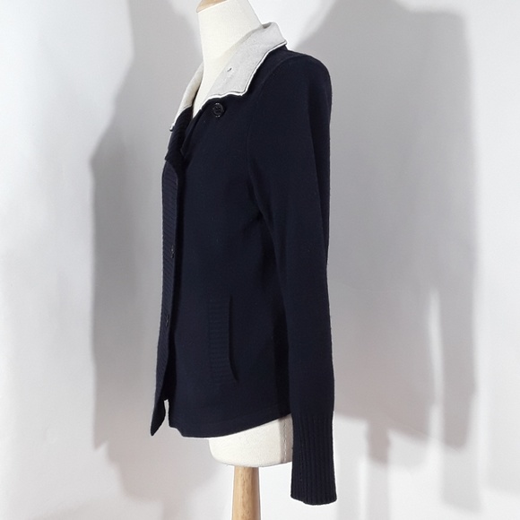 Banana Republic navy blue 3 button wool sweater - Picture 3 of 8